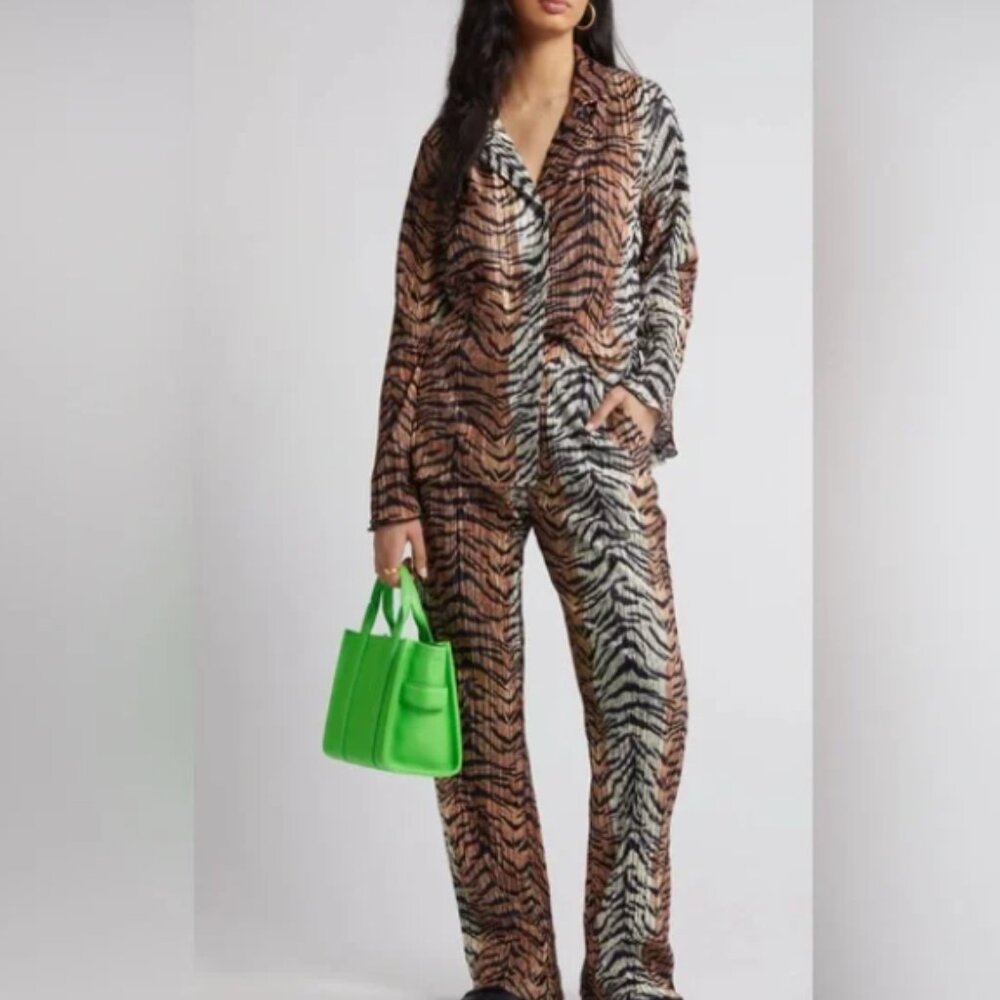 NWT Dressed in Lala Tiger Long Sleeve Plissé Top & Pants Set
